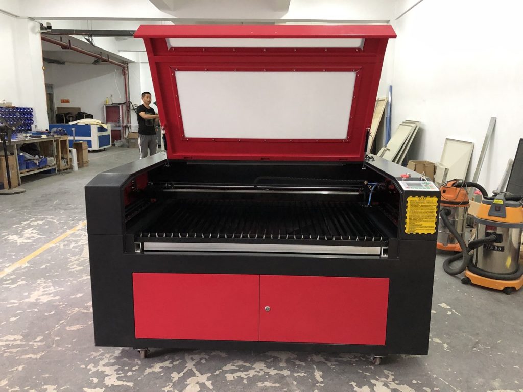 CO2 laser cutter advantage